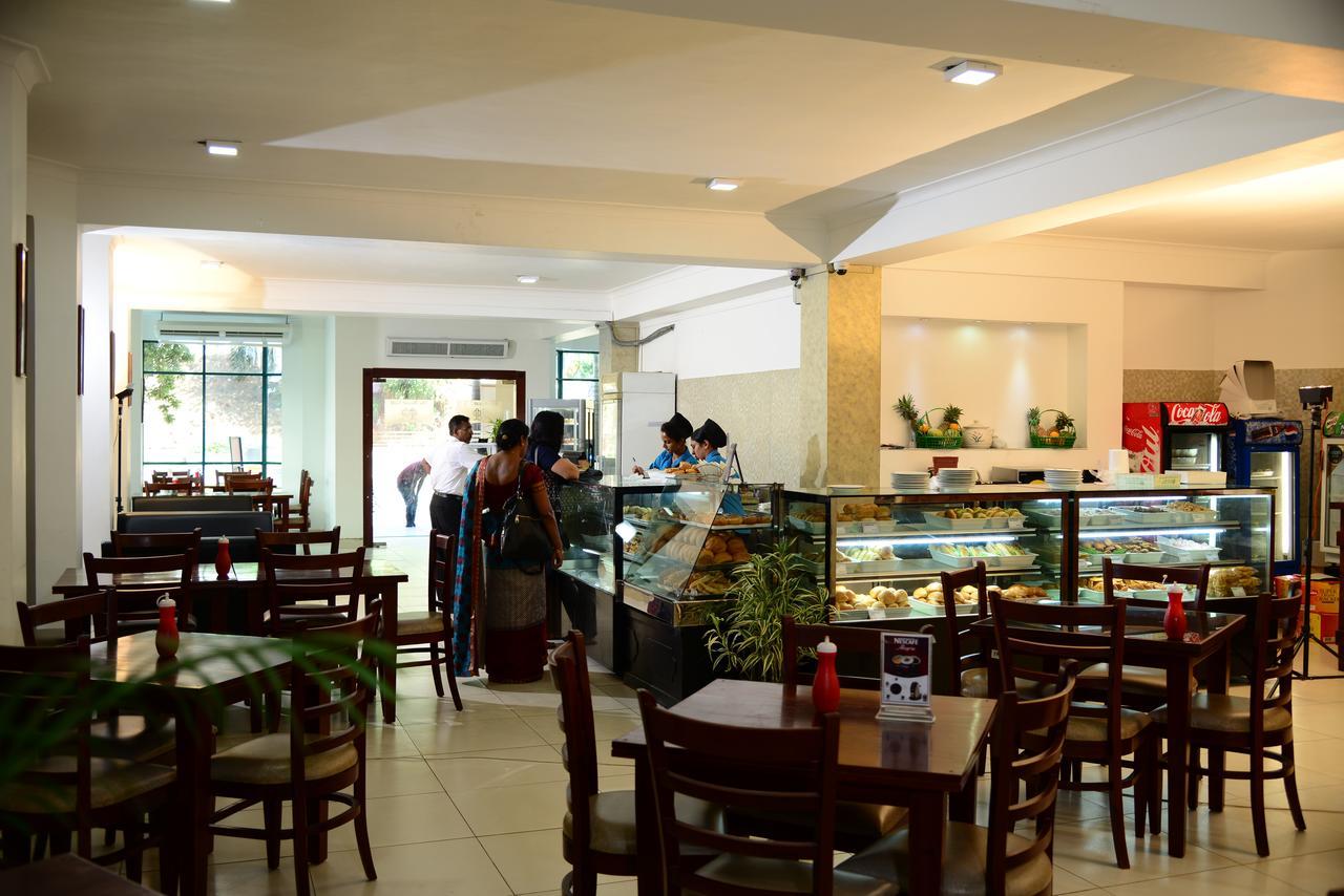 The Royal Mall Kandy Zewnętrze zdjęcie